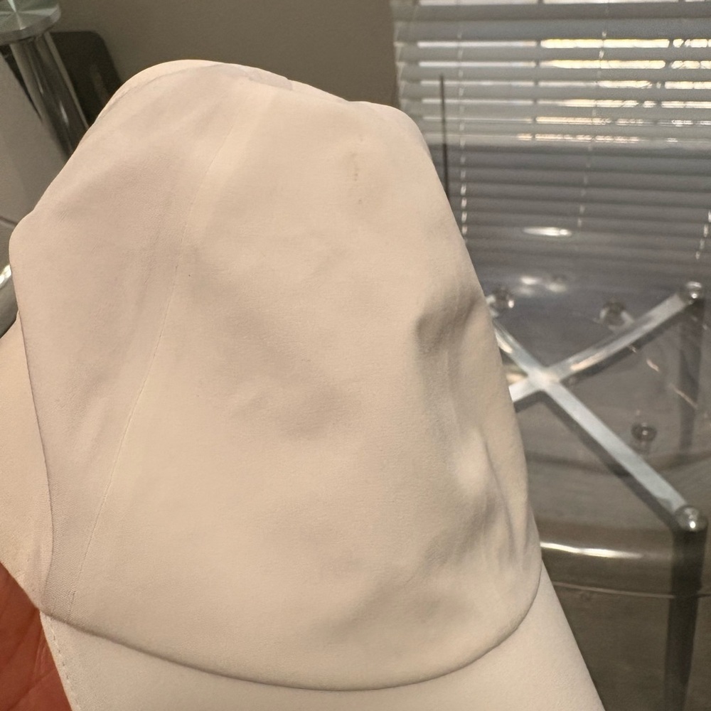 lululemon athletica Classic White Cap - Picture 4 of 4